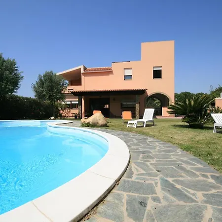Santa Luria Sleeps 8 Pool Air Con Wifi Capitana